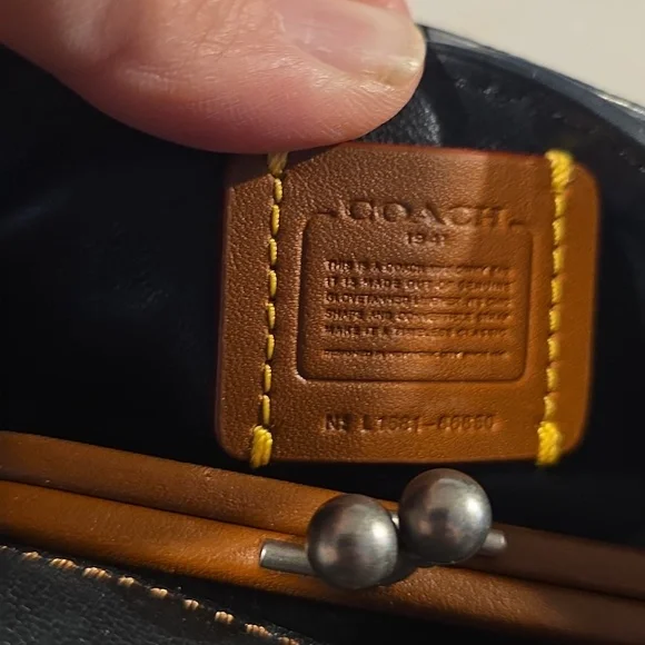 πCoach 1941 Wild Tea Rose Fringe Dinky bag KISSLOCK INSIDE! - Picture 11 of 12